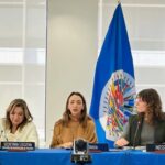Thelma Fardin Instagram - Trabajando en @cim.oea en la construcción de una Ley Modelo para erradicar y sancionar la violencia de género facilitada por las nuevas tecnologías. 👉🏻 Verán en este mismísimo post porque es TAN IMPORTANTE tener esta ley. También estuvimos en la Embajada de Colombia junto a la embajadora de España y el embajador colombiano presentando la película “Te doy mis ojos” ganadora del premio Goya a mejor película. Todo esto rodeada de mujeres que admiro y me inspiran a seguir trabajando por un mundo más justo e igualitario 💜 @sarabrochet @adiliadelasmercedes @onumujeresar @oea_oficial
