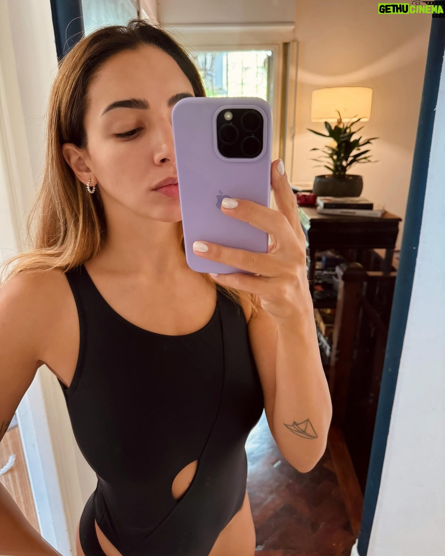 Thelma Fardin Instagram - Enamorada de @jtbyjt siempre 🚀