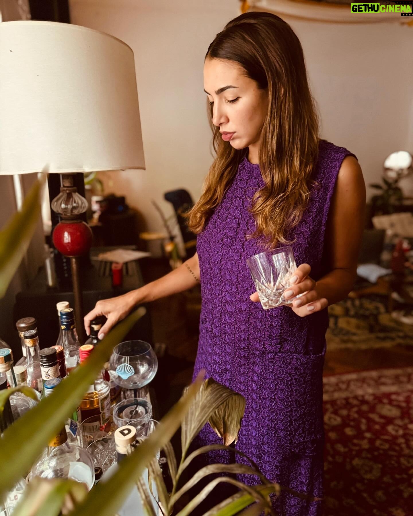 Thelma Fardin Instagram - Un domingo setentoso @dbdivinabolivia 💜