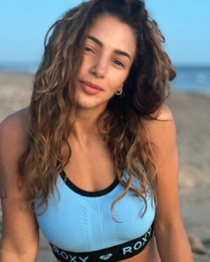 Thelma Fardin Instagram - 🧘‍♀️ 🌊 y @roxyargentina