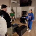 Theo Rose Instagram – S-au varsat lacrimi in seara asta:)) Sasha a avut primul moment artistic. Orice am canta in seara asta va fi greu sa depasim emotia pe care ne-a transmis-o el. Poate maine, poimaine…😄 
@rozgvng