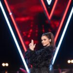 Theo Rose Instagram - In seara asta incep duelurile la @vocea_romaniei 🙈 Am muncit mult si am incercat sa ii provocam frumos. I-am iubit dupa zilele alea de repetitii. Sunt extraordinar de buni si de seriosi si am emotii pentru alegerile pe care le vom face. Stiu ca o voce buna nu poate fi definita de un moment si ca ea poate avea oricand o revenire spectaculoasa. Voi posta la story momente de la repetitii si de prin backstage. Va astept acolo♥️🙏🏽 #teamHoriaRoz Tinuta mea @pif.stephano 🔥