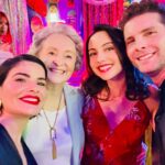 Thiago Fragoso Instagram - Acabou! #travessia Hoje pra mim é dia de agradecer muito. Agradecer ao @mendoncafilhomauro que me proporcionou essa jornada, meu parceiro de tantos trabalhos. Agradecer as melhores fãs do mundo que estão sempre comigo, não importa o desafio! Agradecer ao Caique que veio pra me ensinar muitas coisas que eu levo pra minha vida. Agradecer as parcerias que fiz nessa novela! Tanta gente que guardo no coração… Adiante vislumbro desafios e experiências ainda mais profundas e inesperadas. Cada realização me faz perceber o quanto amo meu ofício e quanto fôlego eu tenho pra fazer o que ainda não fiz. Sempre me perguntam o que ainda me falta fazer na televisão, cinema, teatro… Afinal, são mais de setenta personagens nas histórias mais díspares… Eu digo que ainda me falta e ainda quero fazer TUDO. Essa é a benção do ofício do ator. Até a próxima história. 🫶 💙🌟❤️ #ator #actor #acting #novela #telenovela @tvglobo @globoplay @gshow