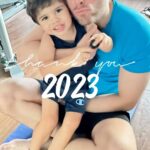 Thiago Fragoso Instagram – E chegamos ao último dia de 2023, pessoal!
Que viagem, hein?
Já fizeram as resoluções de ano novo?
Eu ainda não! 😜
Pra todos desejo muita saúde, muito amor e muito trabalho.
Que possamos evoluir ao longo desse ano que se inicia.
Até já 💙🎉🎊🌟💙

#felizanonovo #happynewyear