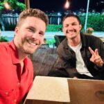 Thiago Fragoso Instagram - Dia e noite e a gente aqui #gravando 🌟 Quem mais gosta das cenas desses dois? Eu adoro! @romuloestrela #boanoite pessoal