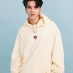 Thitipong Sengngai Instagram - สวัสดีวันจันทร์ค้าบ 💛💛 [ 🛒SHOP LINK ] (( Shopping Platforms )) • LINE SHOPPING : shop.line.me/@thetrofioffic… • Shopee : shp.ee/nvdcqnv • TAOBAO : m.tb.cn/h.5krpJRm • A.R.A Store : ara.fan-goods.com • Idol Romance Shop : bit.ly/47ROVHJ #TROFIMYFLUFFYFRIEND #FortFTS #ComeFortZon #BabyFeat