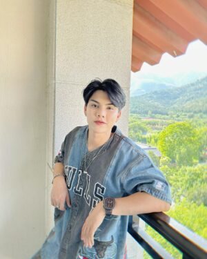 Thitipong Sangngey Instagram - 你，好不好？
📸 @peat.wst 

#FortFTS #ComeFortZon #BabyFeat