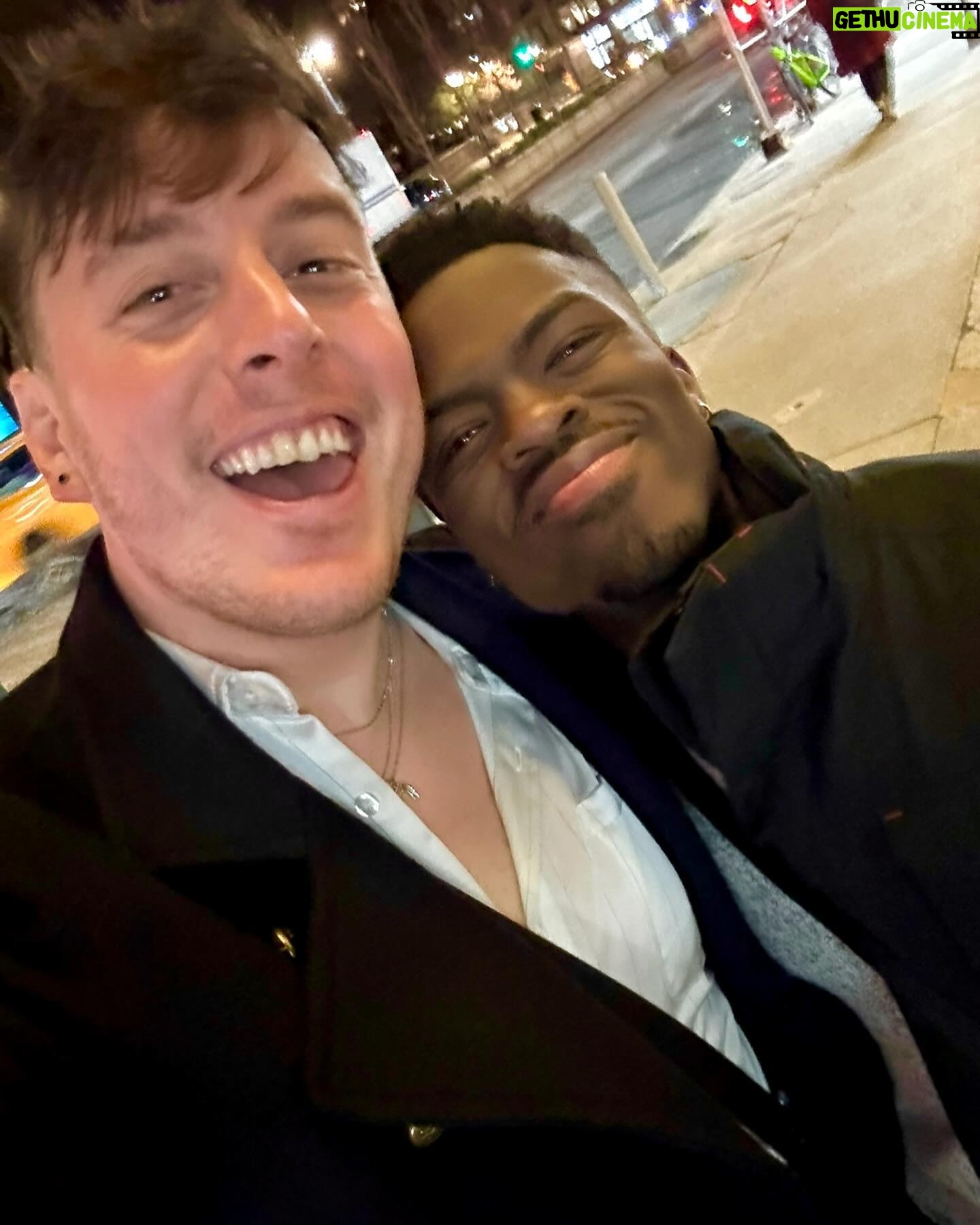 Thomas Sanders Instagram - Old friends, older gods, and ice cream ๐ฆ Been a whirlwind of a couple of weeks, making fun videos with friends, hanging with new people in my life, and reconnecting with those I love. Continue feeling so lucky to be given these experiences. And thank you to all of you who show love to the things I make, in any way you choose to!! What an absolutely encouraging thing. ๐