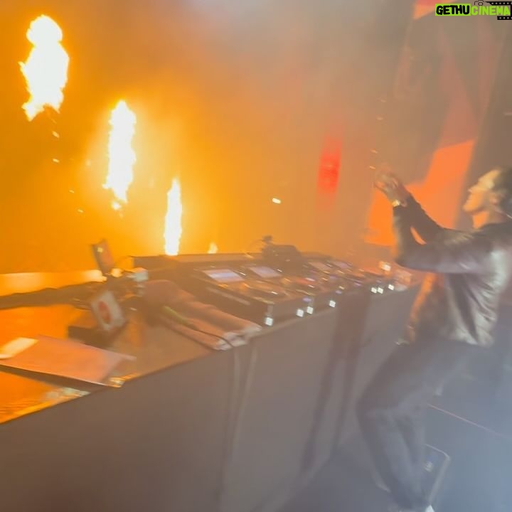Tiësto Instagram - Thanks @paaspopfestival for an incredible night!! ✨🔥🚀