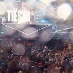 Tiësto Instagram – Playing and dancing in the rain hits different!😅⚡️
Which track was your favorite @ultra ?