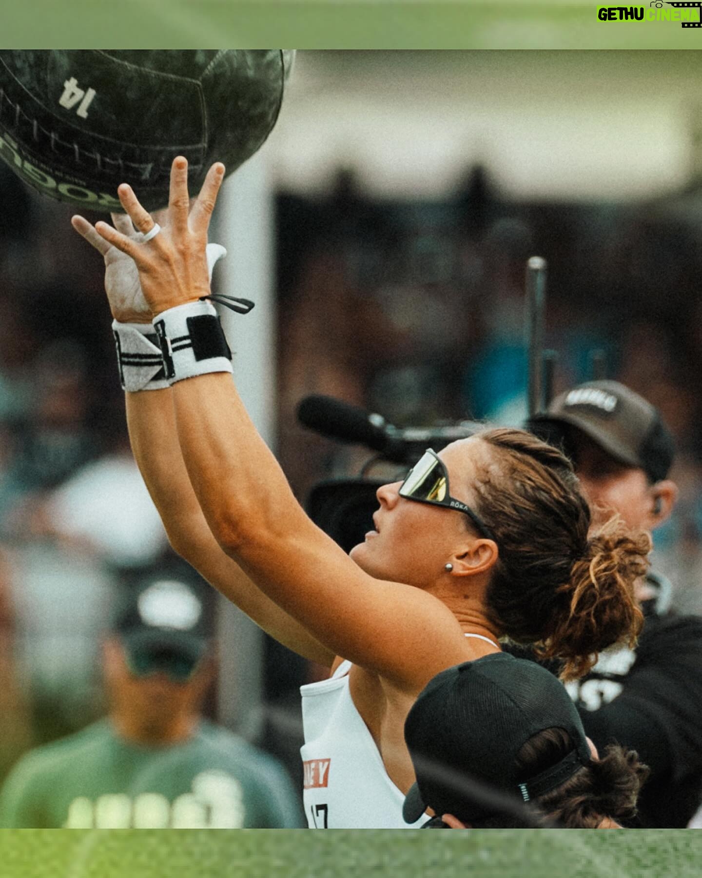 Tia-Clair Toomey Instagram - ROKA 🤝 CrossFit 🤝 Tia-Clair Toomey-Orr We’re thrilled to announce that we are partnering with the @crossfitgames and welcoming @tiaclair1 to our team of athletes 🎉 To celebrate, we’re giving away a chance to work out with CrossFit® legend Tia-Clair Toomey-Orr as well as 300 pairs of sunglasses throughout the Open 😎 Enter to win at the link in bio 🔗 (roka.com/crossfit-contest)