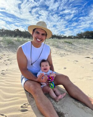 Tia-Clair Toomey Instagram - My whole life wrapped up in one photo! 🤍☀️ @shaneorr01 @willowclairorr
