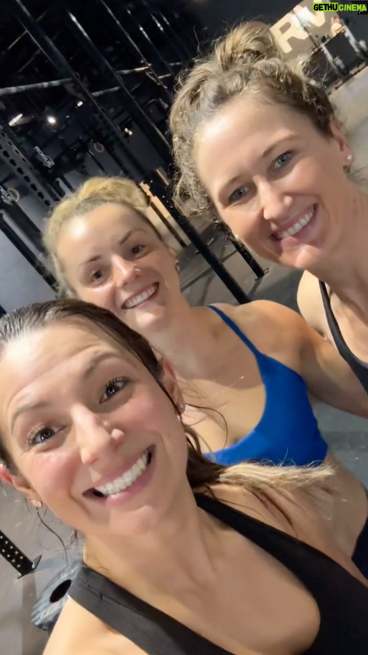 Tia-Clair Toomey Instagram - And just like that the 2024 Open is all over. π₯Ή 24.3 was done a little differently but still so much fun throwing down with friends. Glad I had my @frog_grips and wrist wraps through this one. Guess who won. π