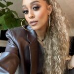 Tia Mowry Instagram - I have always loved the way that clothes can make me feel. Life can be overwhelming, but if I got the right outfit on, I might be ready for it. Juggling multiple roles between work and being a mom will make me want to stay in my good sweatpants all day long. But as soon as I take care of myself, and look good for ME, I feel like I can do anything. Feeling good and loving myself is a superpower.✨