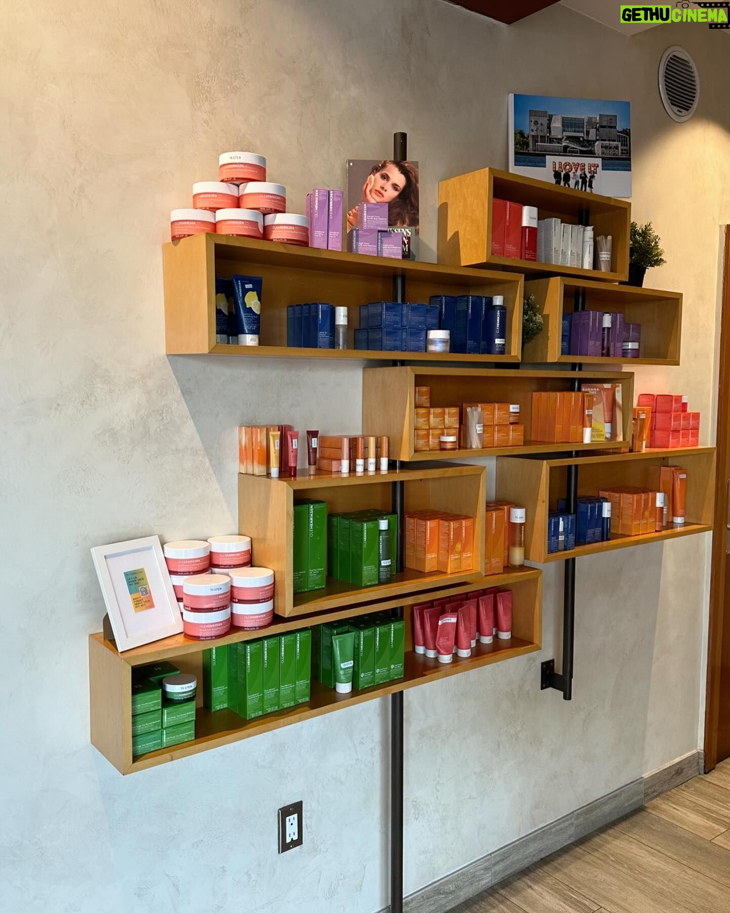 Tiera Skovbye Instagram - These are a few of my favorite things @olehenriksen 🧡