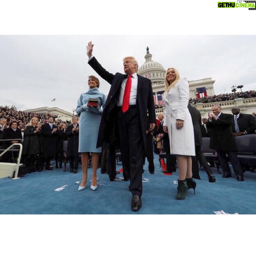 Tiffany Trump - 80.3K Likes - Happy Presidents’ Day, Dad! I love you so much and we are so proud of you! @realdonaldtrump ❤️🇺🇸💙#PresidentsDay