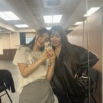 Tiffany Young Instagram - 우리 곧 만나요 🎤🎶🦾🩶