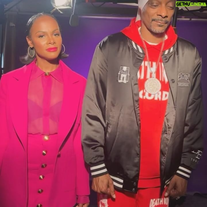 Tika Sumpter Instagram - I hope ya’ll getting your “I don’t knows” in this morning. I sure did! Love you @snoopdogg. 😂😂🥰😆#theunderdoggs @amazonprime @mgmstudios
