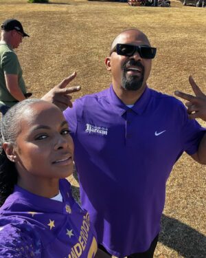 Tika Sumpter Instagram - Pic 1: Cherisse   2J’s standoff on set
Pic 2: #TheUnderdoggs
Pic 3: My girl @schellepurcell on set
Pic 4: My guy, thee hilarious @therealmikeepps. 
Pic 6: First time meeting @Snoop and acting with him on my first job “One Life to Live” .
#Theunderdoggs out TUHDAY , directed by #CharlesStone on @amazonprime