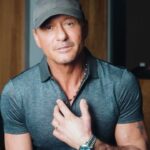 Tim McGraw Instagram - @restlessroad opens up the next 6 shows starting tonight!! Get there early and don’t miss these guys before they hand the stage over to @carlypearce