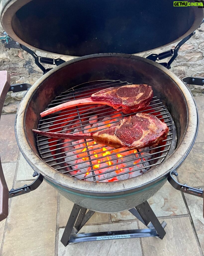Tim McGraw Instagram - Pre-game steaks!! Wagyu tomahawks! Geaux Tigers!!! Pasture raised locally in Leipers Fork Tennessee…. Thanx @semlercattleco! Support your local farmers