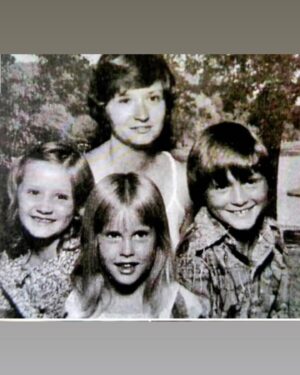 Tim McGraw Instagram - I don’t know where I would be without the women in my life.  They have made me a better man. 
More than that they make the world a better place......What if women ran the world?!!!!
Well, in my case, I think they already do!
#InternationalWomensDay