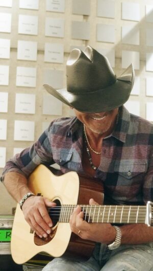 Tim McGraw Instagram - Ready to do it all over again this weekend…. And every weekend through the end of June!! Let me know which show you’re coming to👇