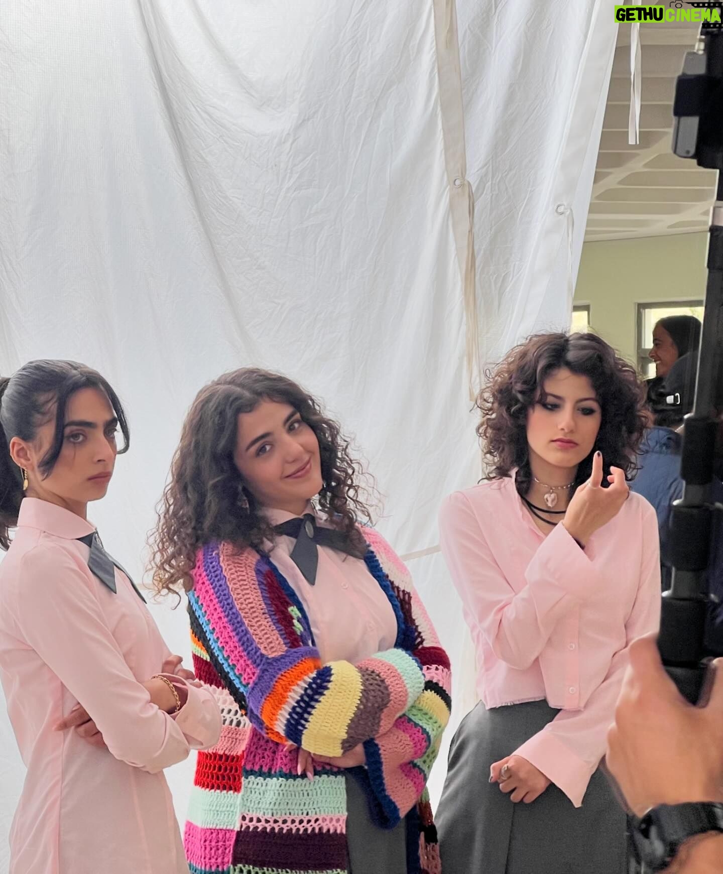 Tima Shomali - 54.2K Likes - بعض خلف الكواليس #مدرسة_الروابي_للبنات
Some fun BTS #alrawabischoolforgirls