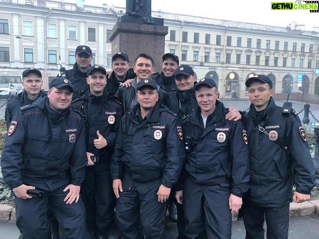 Timur Batrutdinov Instagram - Спецоперация «Фото с Батрутдиновым» прошла успешно.