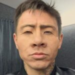 Timur Batrutdinov Instagram - Перевожу: не забывайте смотреть ХБ2 на ТНТ-премьер! Сегодня выходит 7я серия. Это один из стапятисот образов этого эпичного...🤔 не знаю, как назвать. Посмотрите и назовите) #хб2 #хб #харламов #батрутдинов #слепаков #тнт @garikkharlamov @slepakovsemyon
