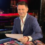 Timur Batrutdinov Instagram – Playboy… как много в этом зайце для сердца мУжского слилось) Свершилось! Культовый глянец Playboy наконец-то признал во мне эксперта в области женской красоты и заслуженно пригласил в жюри конкурса “Девушка Playboy”! Разумеется, я согласился. Какой мужчина в своих мечтах не связывал свою жизнь с девушкой с обложки Playboy и какая девушка в своих мечтах не хотела подёргать за волосы эту красивую выскочку с обложки? 
Делать выбор между красивыми девушками всегда непросто, уж я-то знаю это на собственном холостяцком опыте. Ведь объективно – все девушки прекрасны! Поэтому в своём выборе, я буду максимально объективным! 
Дорогие девушки, если считаете себя достойной звания «Девушка года Playboy», успейте подать заявку на  @playboy_russia. А если при этом думаете, что у нас может возникнуть что-то серьёзное, заполняйте анкету (ссылка в шапке профиля) и увидимся в новом романтическом шоу на @tnt_online 
#playboy #tnt