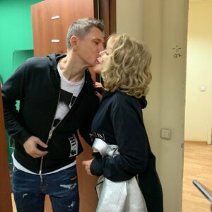 Timur Batrutdinov Instagram - Вот я и нашёл свою Любовь😘

#барвбольшомгороде #скоро