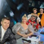 Timur Batrutdinov Instagram – Привет! Нарушаю инстамолчание. Если вкратце, я наконец-то выздоровел и сразу с места в карьер – оказался в жюри самого популярного шоу на отечественном телевидении, «Маска». Благодарю Тимура Вайнштейна и ко за доверие и возможность продолжения этого праздника в моей жизни. Но главное спасибо вам, дорогие зрители за то, что атаковали все соцсети руководства и продлили жизнь зайца на этом шоу. Я счастлив присоединиться к сложившейся семье мастеров угадывания. Кстати, «Маска» идёт сейчас на НТВ – присоединяйтесь и пишите ваши версии.
Буду озвучивать самые залайканные варианты. До встречи! 
Буду выкладываться почаще 🤞😉
