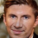 Timur Batrutdinov Instagram - Раз уж пошла такая пьянка, тогда вот вам герои «Холостяка» ,которым не хватало идеальной улыбки!😁 Кто понравился больше? Мне - Тигор Кридрутдинов 😏 @elevchenko @max_la @mr.alexsparrow @glinnikov1st @egorkreed
