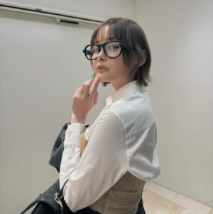 Tina Tamashiro Instagram - しふく