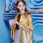 Tina Tamashiro Instagram - 新宿伊勢丹本館1階ザ・ステージにて 開催中の　@toryburch popupstoreにて サマーコレクションを見に行ってきました🫐🌊🍃 夏らしい素材のクロシェ編みのバッグや、スニーカー、リゾートにぴったりのワンピースなどどこかに出かけたくなる気持ちをくすぐられ、すぐに着られるようなアイテムがたくさんありました🧚🏻 6月6日までなので 早めに遊びに行ってみてください🧞‍♂️ @toryburch #Toryburch #トリーバーチ #destinationanywhere