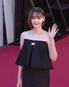 Tina Tamashiro Instagram - 東京国際映画祭2023、 今年はテイクワン賞の 審査員を務めさせて頂きます。 #TIFF 今日は舞台挨拶&レッドカーペットでした🪞🌹