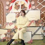 Tina Tamashiro Instagram - ジョー マローン ロンドンが、 12月14日(木)から12月25日(月)の期間、 表参道ヒルズ B3Fスペース オーで、 “Gingerbread Land”🧸🧸 ポップアップイベントを開催されるという事で、 さながらリアル夢のお菓子の国🍪に遊びに行ってきました。 ここはどこだろう？と思ってしまうような世界観のつくりこみ、いくつになってもわくわくしてしまうコンセプトに 思わず、かわいい！と口に出しちゃっていました。 そのくらい、小さい頃の夢を刺激されるような 素敵な空間で、ホリデー感も満載です🎄 絶対に欲しいアイテムが見つかるし、ギフト探しにも ぴったりだと思います🎁限定のコレクションも♡ このイベントは、無料で入場いただけますが、 公式LINEアカウントからの事前予約が必要だそうです。 詳細はジョーマローンロンドンの公式でご確認下さい🍸 #PR #JustBecause #JoMaloneLondon #SeasonOfScent #ジョーマローンロンドン #ジンジャーブレッドランド 期間 : 2023年12月14日(木)〜12月25日(月) 時間 : 11:00 – 21:00(最終日25日のみ20:00まで) *最終入場は30分前まで 会場 : 表参道ヒルズ B3F スペース オー (東京都渋谷区神宮前4-12-10) 入場 : 無料/予約制
