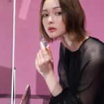 Tina Tamashiro Instagram - 💄🪞🩰🫦💞 ツヤ感リップが大好きな私にはぴったりな ラブシャインリップ、20色もあるから絶対 自分好みの色が見つかるはずだよ🫶🏻 #YSLLoveshine #YSLラブシャイン #yslmakeup #PR