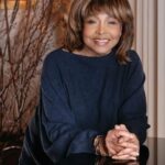 Tina Turner Instagram - Merry Christmas to all the Tina fans out there 🎄 We hope you’re all having a wonderful time for this years celebrations! Thank you for all your love and support!