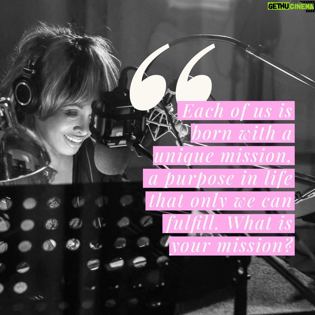 Tina Turner Instagram - If you don’t have a good day today and feel down, remember that you were born with a special mission. What is yours? In my new book “Happiness Becomes You”, I tell you how I discovered mine: https://bit.ly/HappinessBecomesYou #happinessbecomesyou @atriabooks @harpercollins