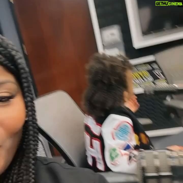 Tiny Harris Instagram - I just love how profesional these girls handled press day Support @therealvanvan_ new single "Be You" featuring my mini me @heiressdharris Stream it/download. Thank you to @morninghustleshow @mystreetz945atl & everyone else who is supporting our young artist #beyou #heiressharris #vanvan #albumcomingjuly5th