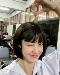 Tipnaree Weerawatnodom Instagram - ที่สอบอ่ะ midterm แต่ที่เหมือนเดิมอ่ะคือ miss you 🦦