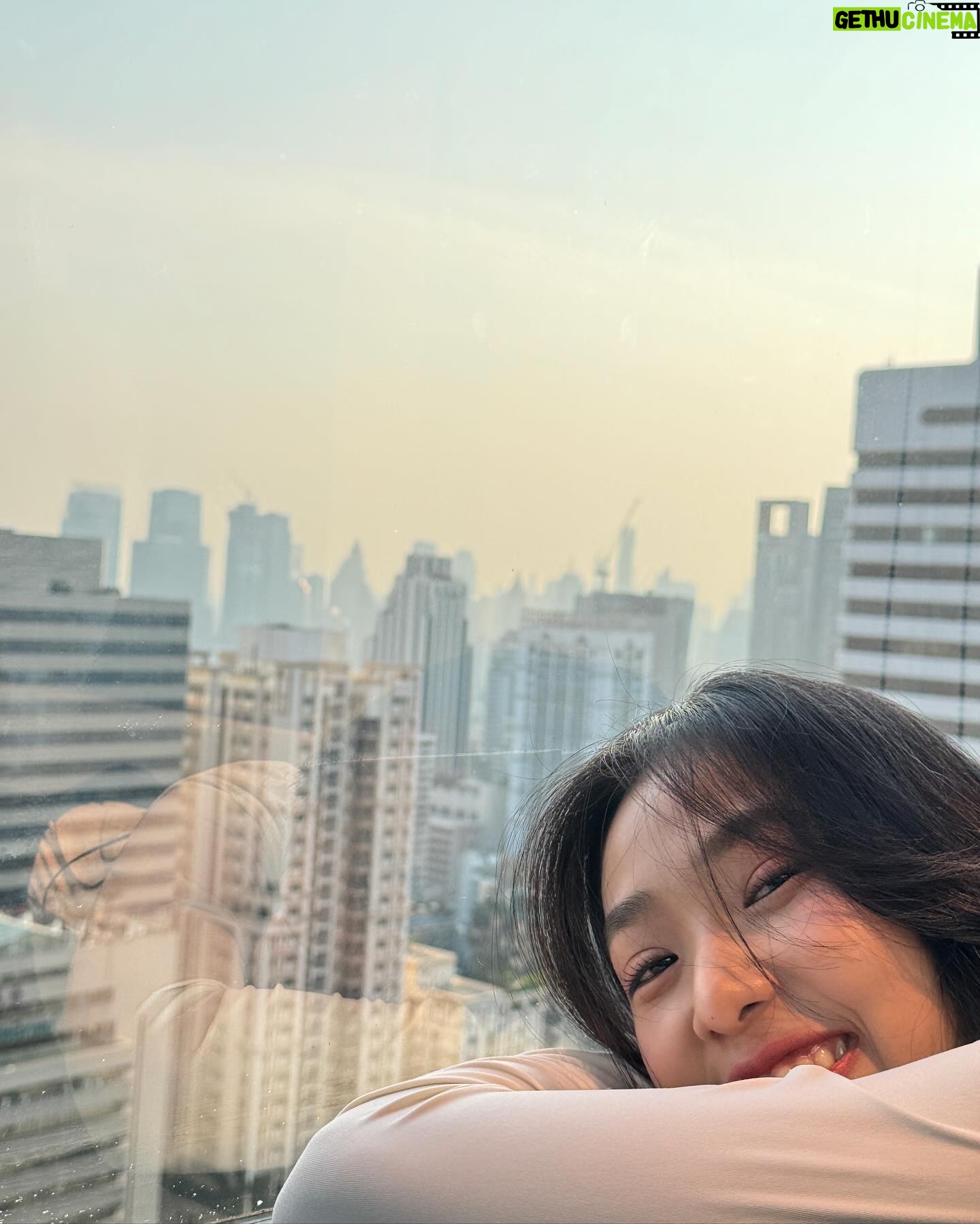 Tipnaree Weerawatnodom Instagram - Fightinggggggg 🤓✌🏻 #SAMSUNGGALAXYS24ULTRA