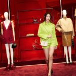 Tipnaree Weerawatnodom Instagram - พบกับคอลเล็กชั่น Gucci Ancora ได้ที่ Pop-Up ณ Hall of Fame, ชั้น M, ศูนย์การค้าสยามพารากอน ได้ตั้งแต่วันที่ 1 - 14 มีนาคมนี้ #GucciAncora #GucciSS24