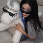 Tipnaree Weerawatnodom Instagram - ”Stay tuned for the upcoming “Jentle Salon” collection, available on 5.1“ 🦄✨ @GENTLEMONSTER @JENNIERUBYJANE #GENTLEMONSTER #JENTLESALON #GENTLEMONSTERXJENNIE