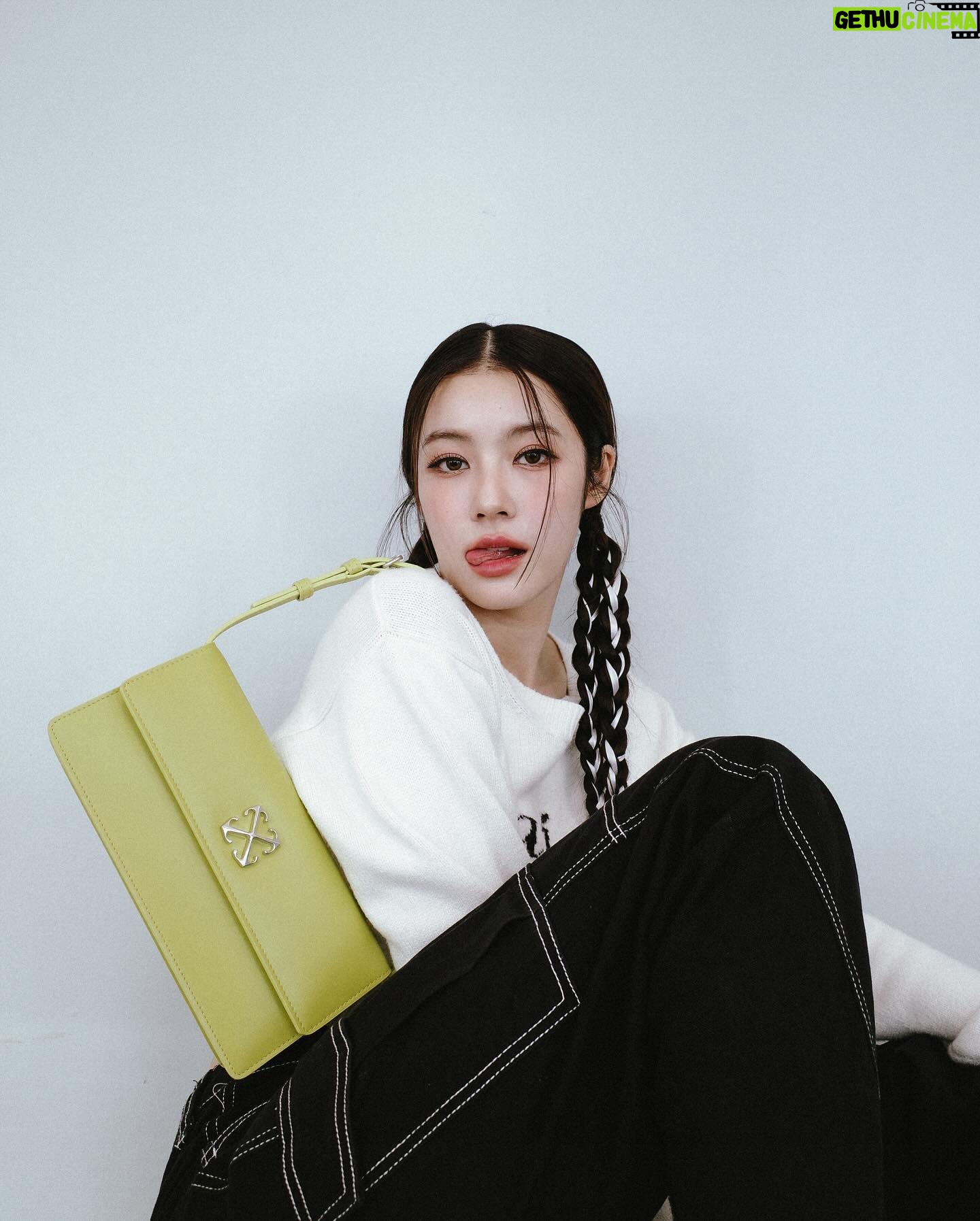 Tipnaree Weerawatnodom Instagram - Late night posssss ππΎπ #OffWhite #OffWhiteBangkok @off____white