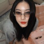 Tipnaree Weerawatnodom Instagram - ”Stay tuned for the upcoming “Jentle Salon” collection, available on 5.1“ 🦄✨ @GENTLEMONSTER @JENNIERUBYJANE #GENTLEMONSTER #JENTLESALON #GENTLEMONSTERXJENNIE