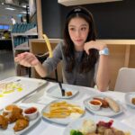Tipnaree Weerawatnodom Instagram - Cheat day 😙🐰🎀✨