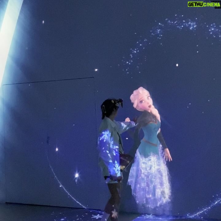 Tipnaree Weerawatnodom Instagram - My childhood be like .. ✨🫧 ❄️